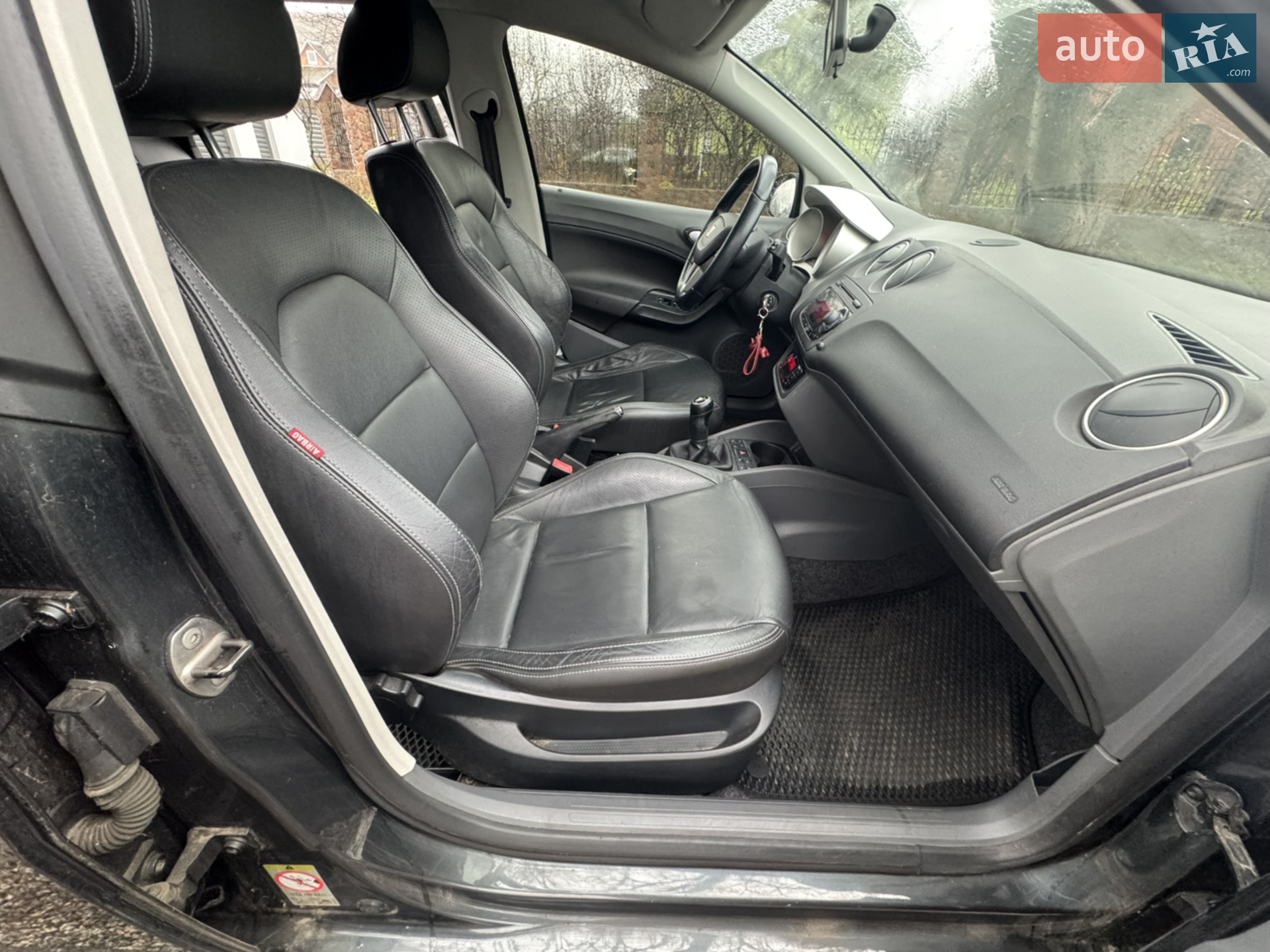 2011 SEAT Ibiza - мініатюра 9