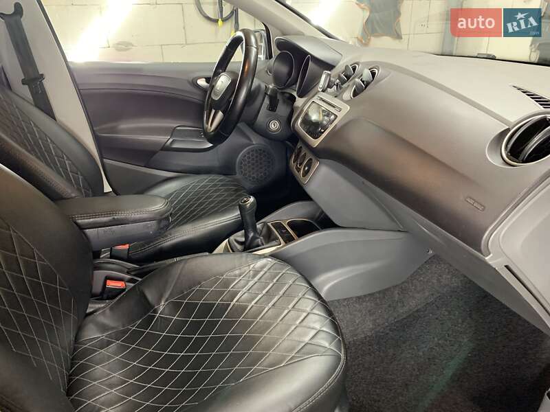 Универсал SEAT Ibiza 2011 в Сваляве фото 23 Универсал SEAT Ibiza 2011 в Сваляве