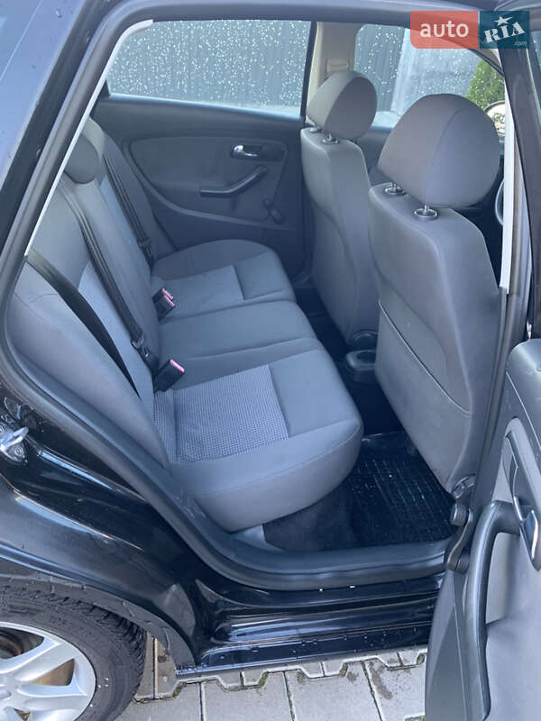 Хэтчбек SEAT Ibiza 2005 в Львове