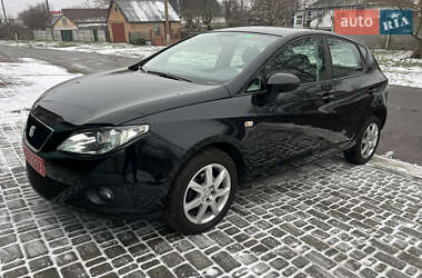 Хетчбек SEAT Ibiza 2011 в Хоролі