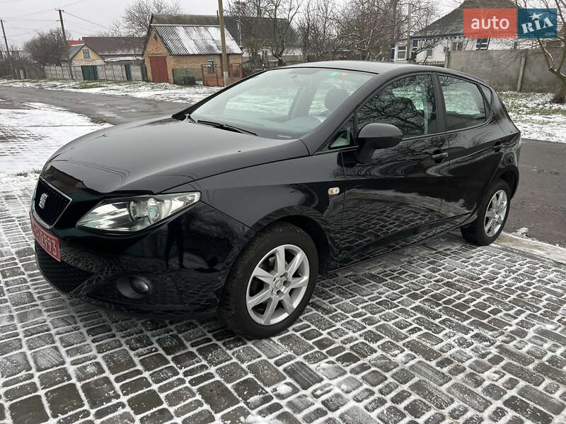 SEAT Ibiza 2011 SEAT Ibiza 2011