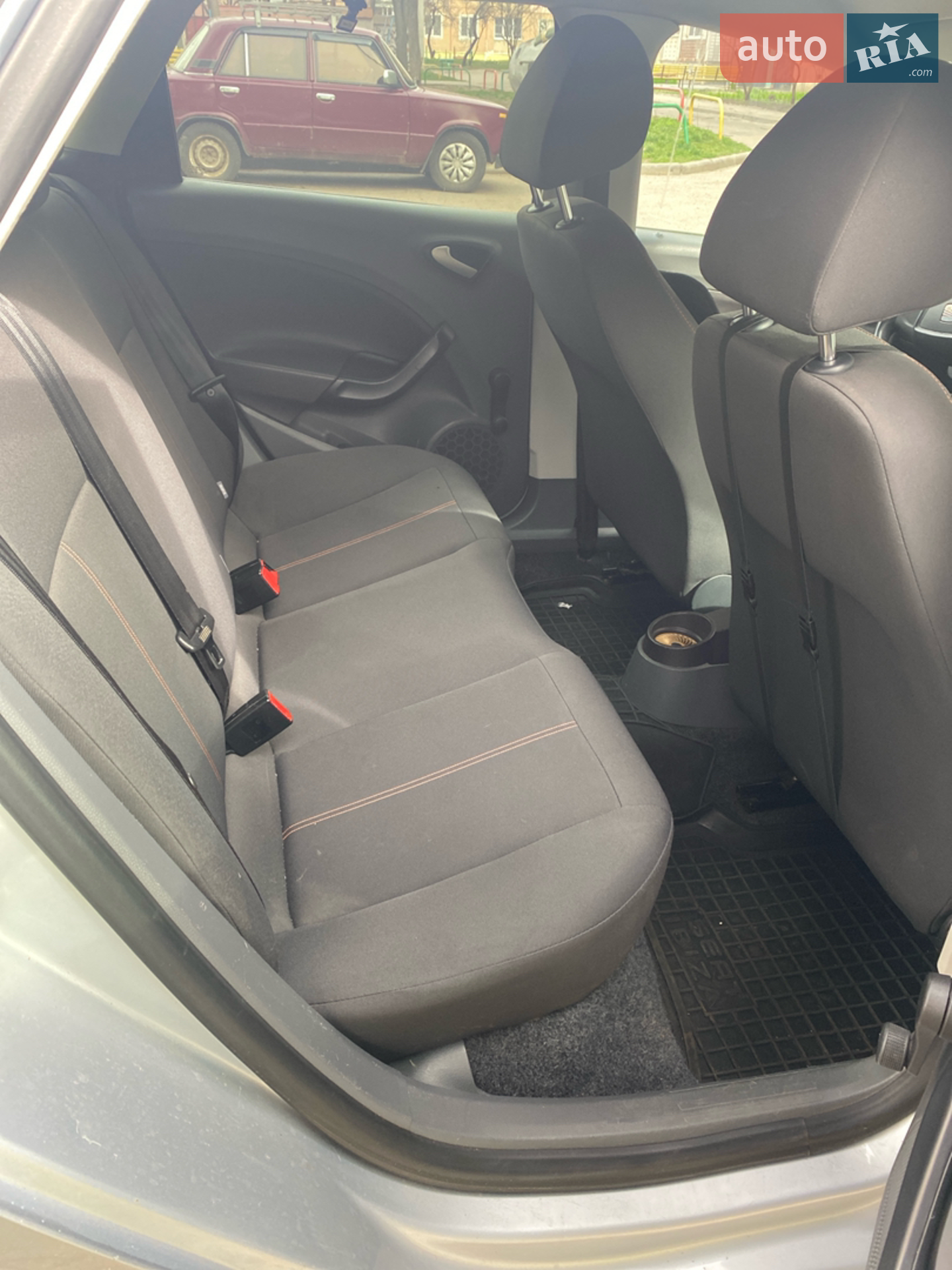 2011 SEAT Ibiza - мініатюра 3