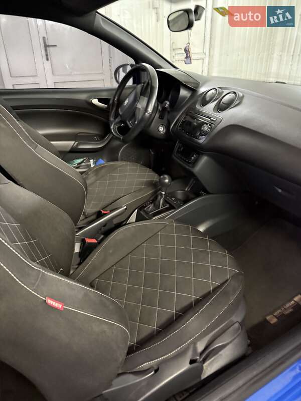 Хетчбек SEAT Ibiza 2010 в Димері