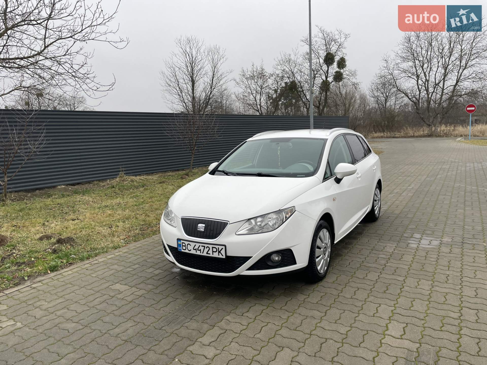 2011 SEAT Ibiza - мініатюра 3