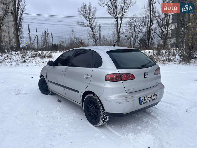 Хетчбек SEAT Ibiza 2003 в Вишгороді