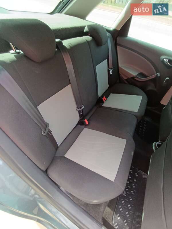 Хэтчбек SEAT Ibiza 2014 в Львове