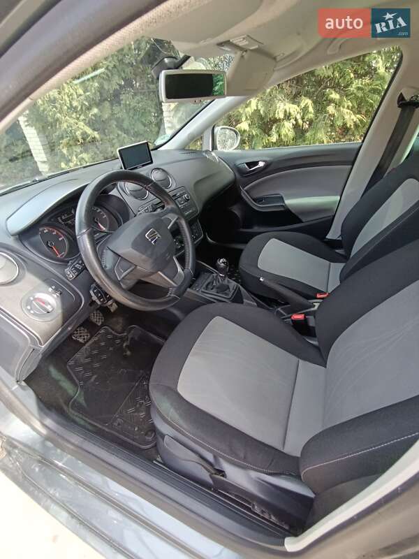 Хэтчбек SEAT Ibiza 2014 в Львове