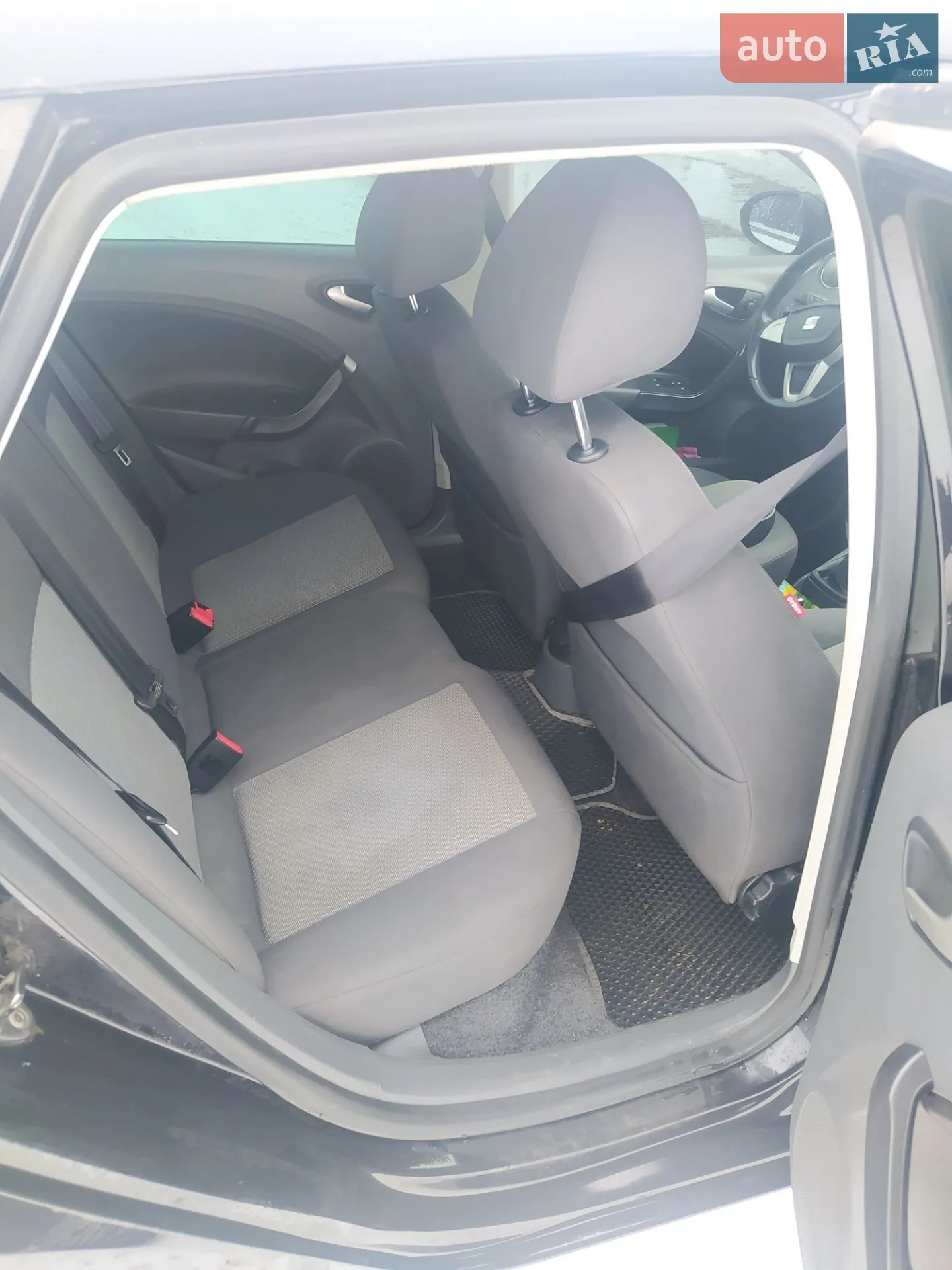 2011 SEAT Ibiza - мініатюра 10