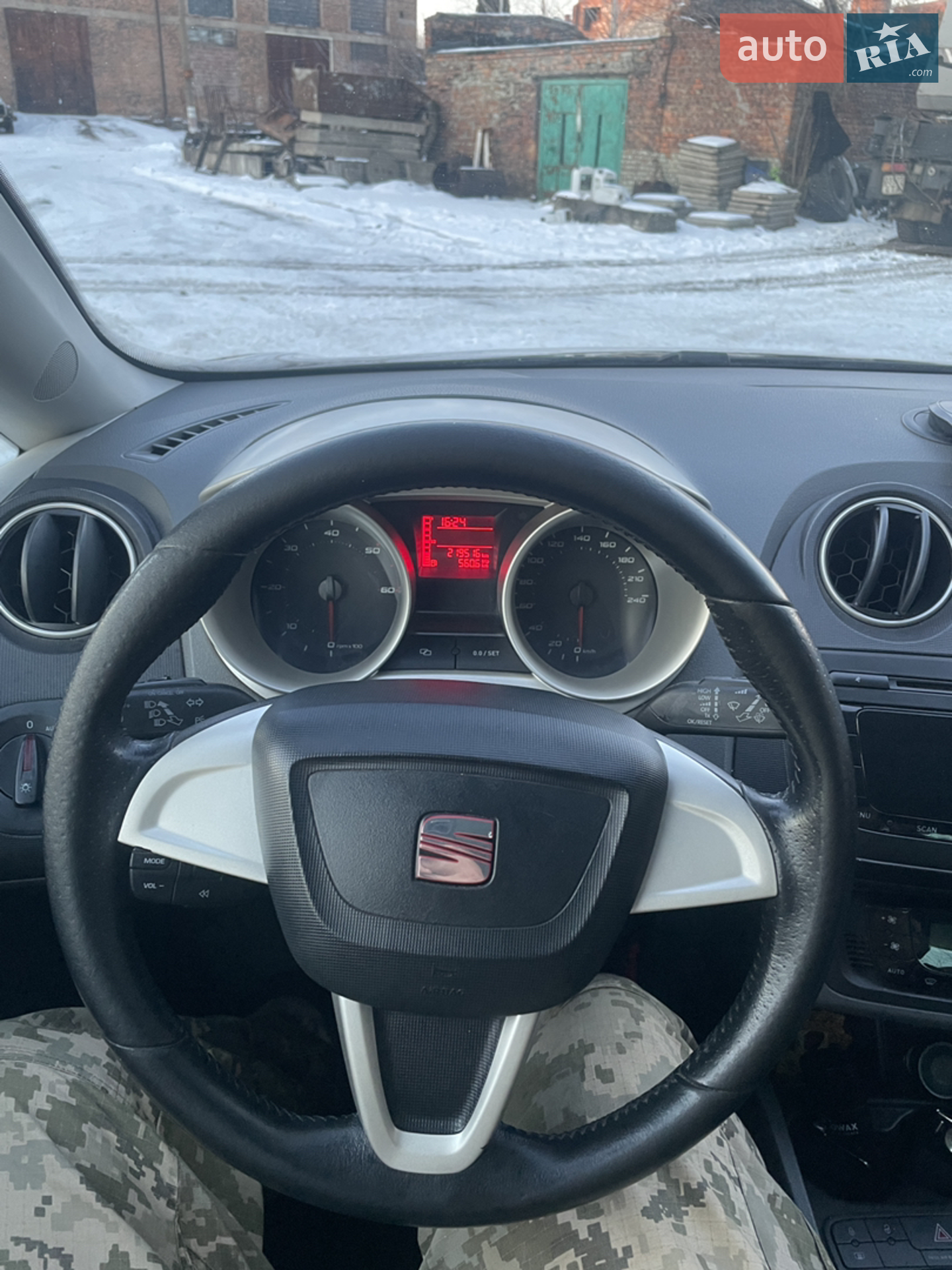2011 SEAT Ibiza - мініатюра 13
