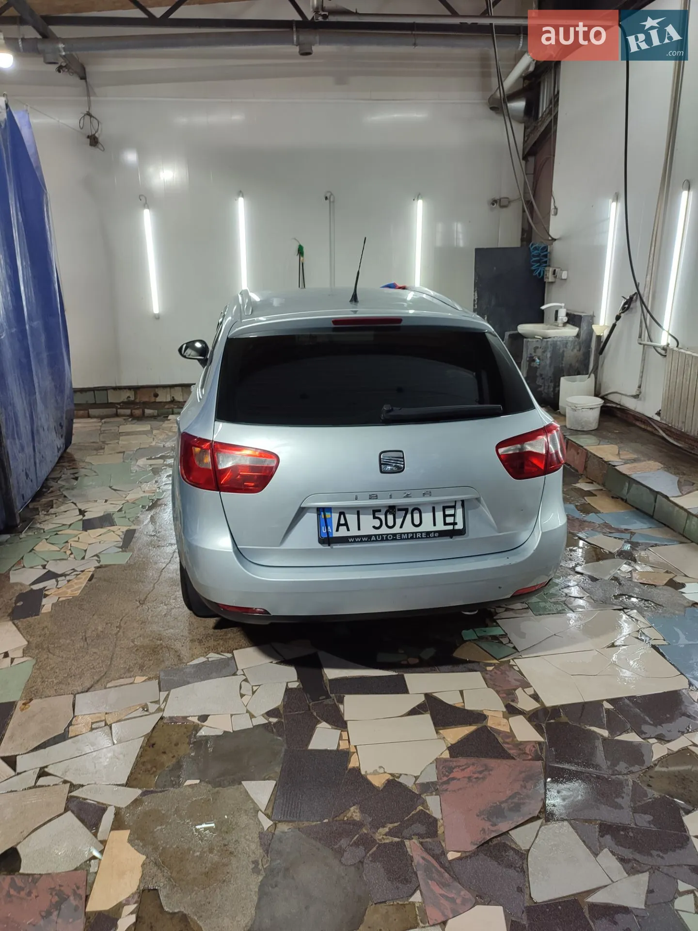 2010 SEAT Ibiza - мініатюра 8
