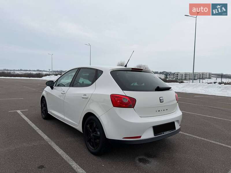 Хэтчбек SEAT Ibiza 2008 в Ровно