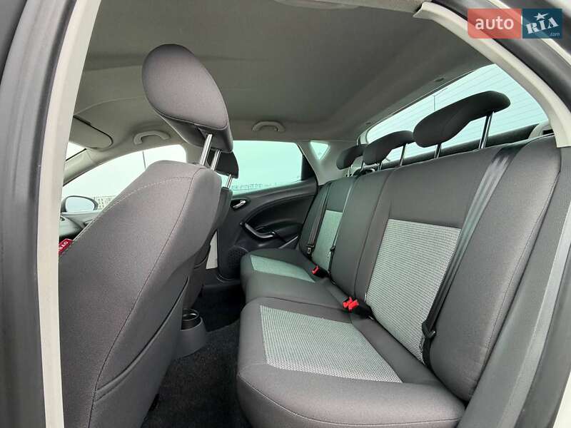 Хэтчбек SEAT Ibiza 2008 в Ровно