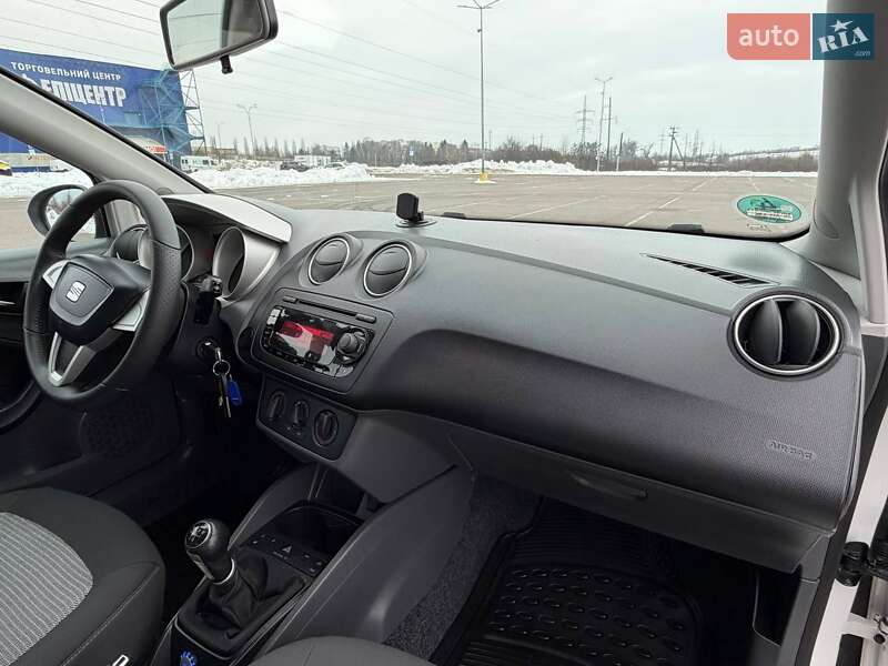 Хэтчбек SEAT Ibiza 2008 в Ровно