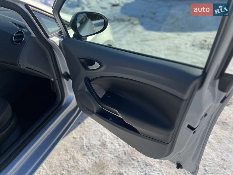 Універсал SEAT Ibiza 2011 в Луцьку