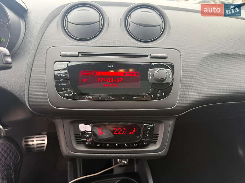 Хэтчбек SEAT Ibiza 2011 в Луцке