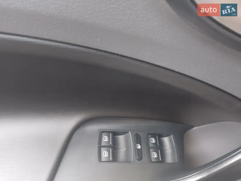 SEAT Ibiza 2011 VIN VSSZZZ6JZBR173592 фото оголошення 9 з 49
