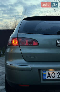 Хэтчбек SEAT Ibiza 2004 в Виноградове