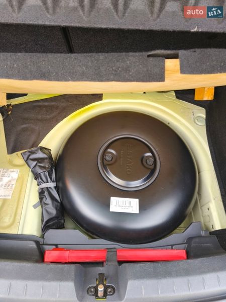 Хэтчбек SEAT Ibiza 2008 в Старой Выжевке