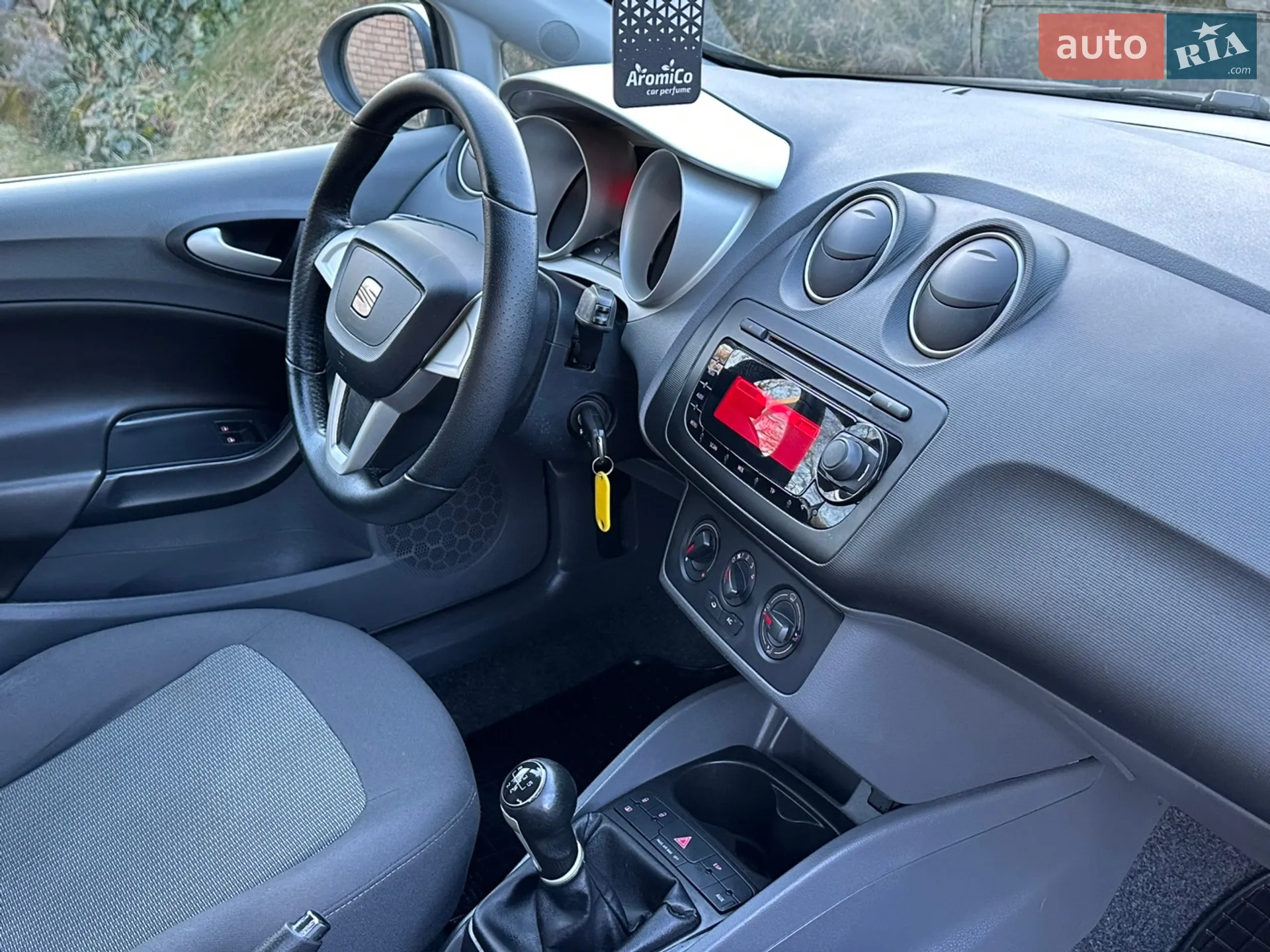 2011 SEAT Ibiza - мініатюра 14