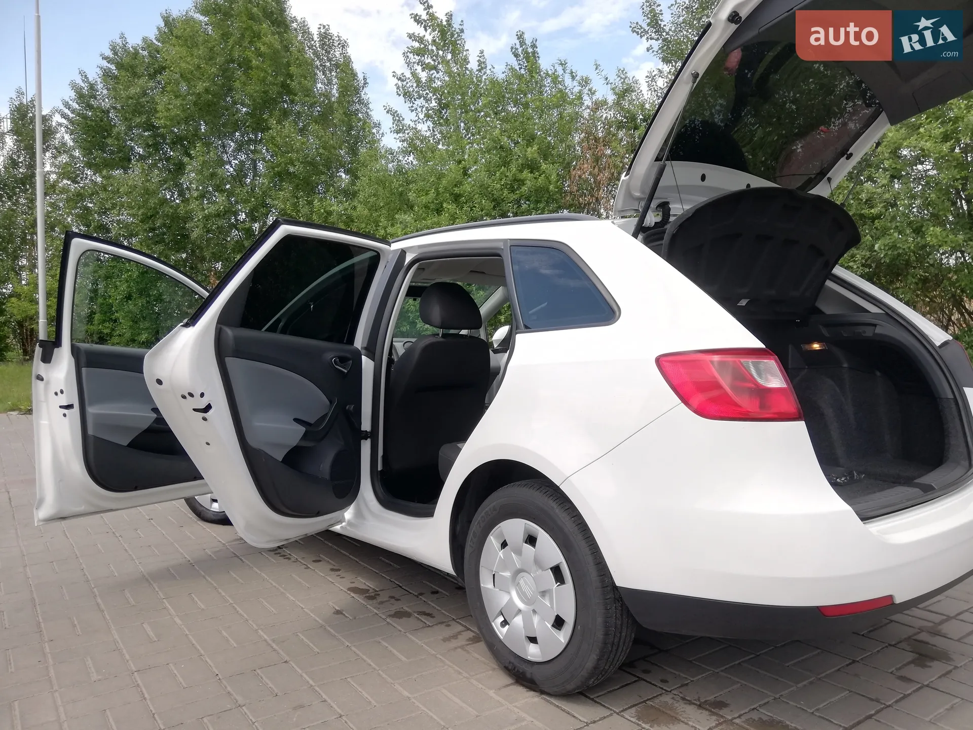 2013 SEAT Ibiza - мініатюра 15