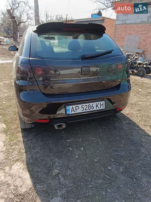 Хэтчбек SEAT Ibiza 2007 в Запорожье