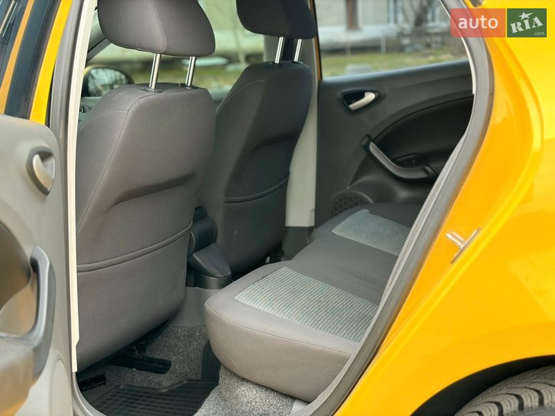 Хетчбек SEAT Ibiza 2010 в Стрию