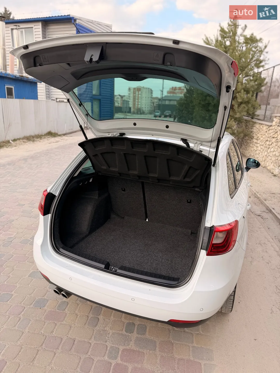 2012 SEAT Ibiza - мініатюра 17