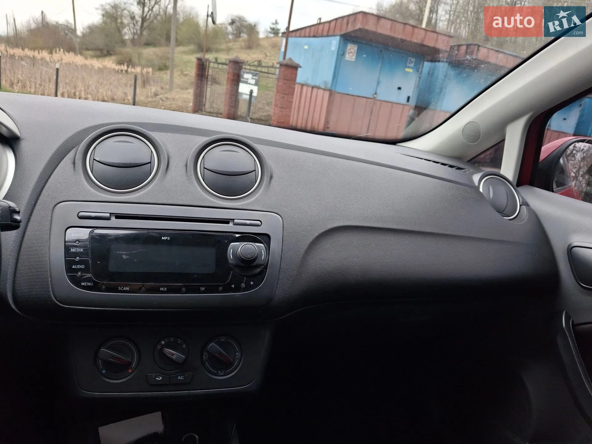 2010 SEAT Ibiza - мініатюра 11