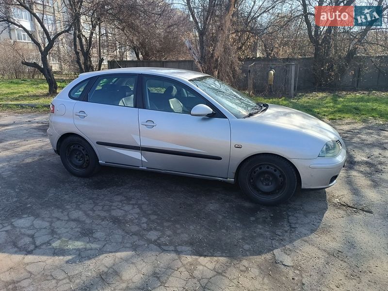 Хетчбек SEAT Ibiza 2006 в Сумах