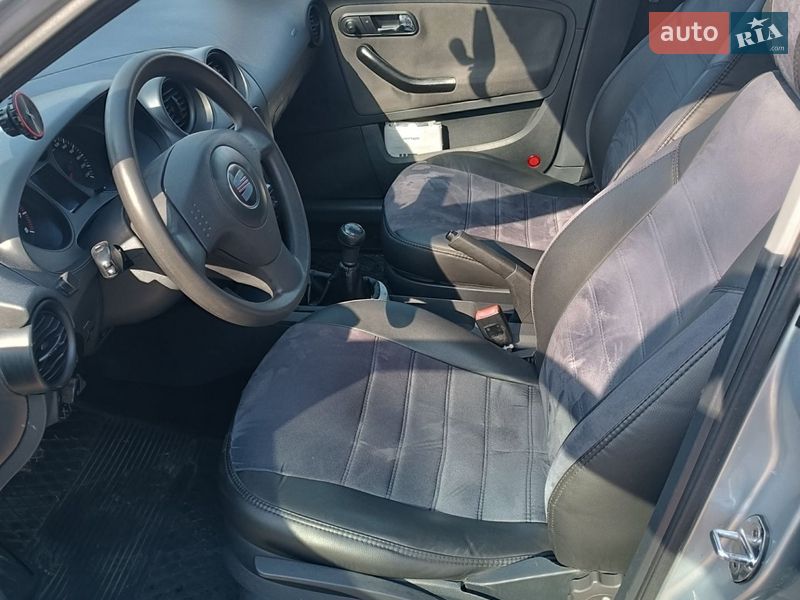 Хетчбек SEAT Ibiza 2006 в Сумах