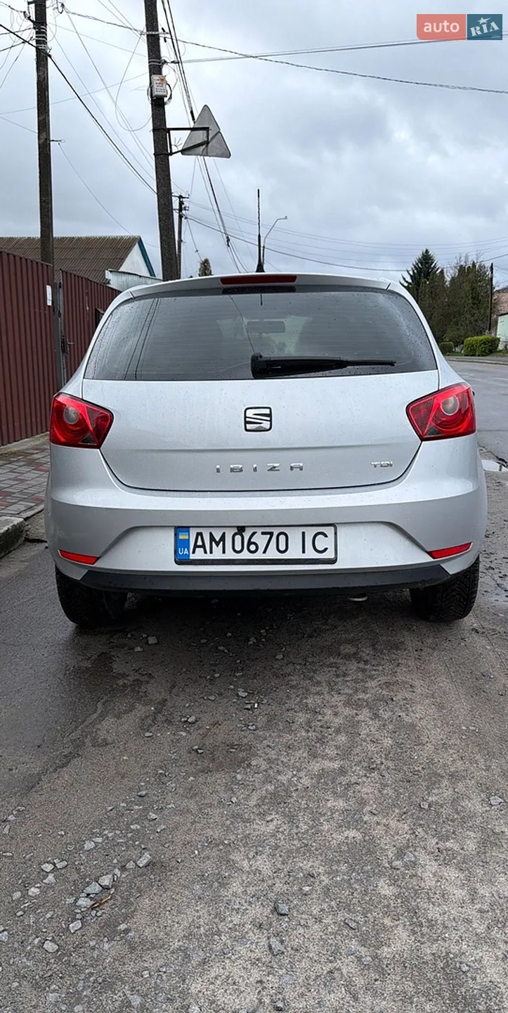 2015 SEAT Ibiza - мініатюра 3
