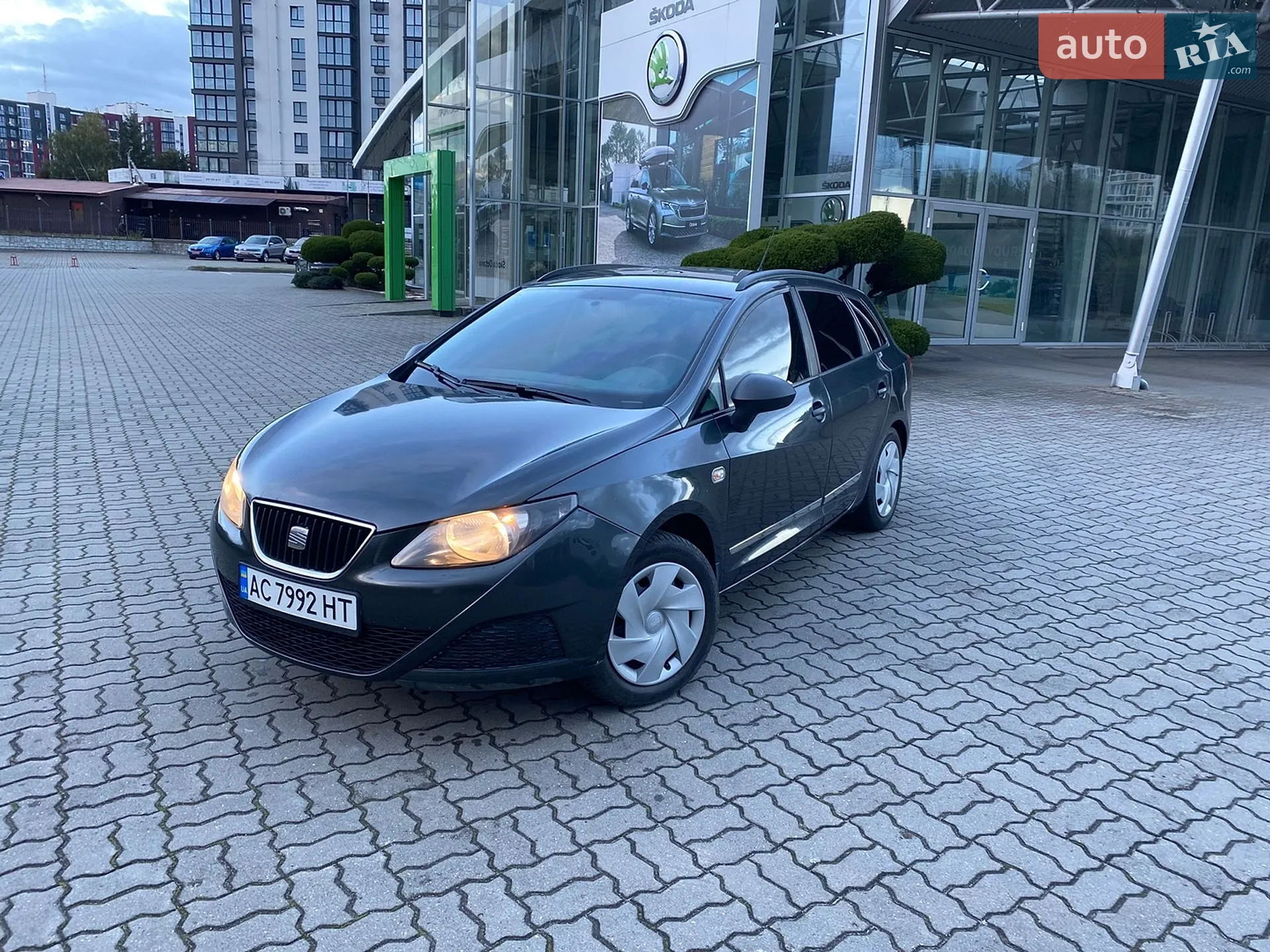 2011 SEAT Ibiza - мініатюра 3