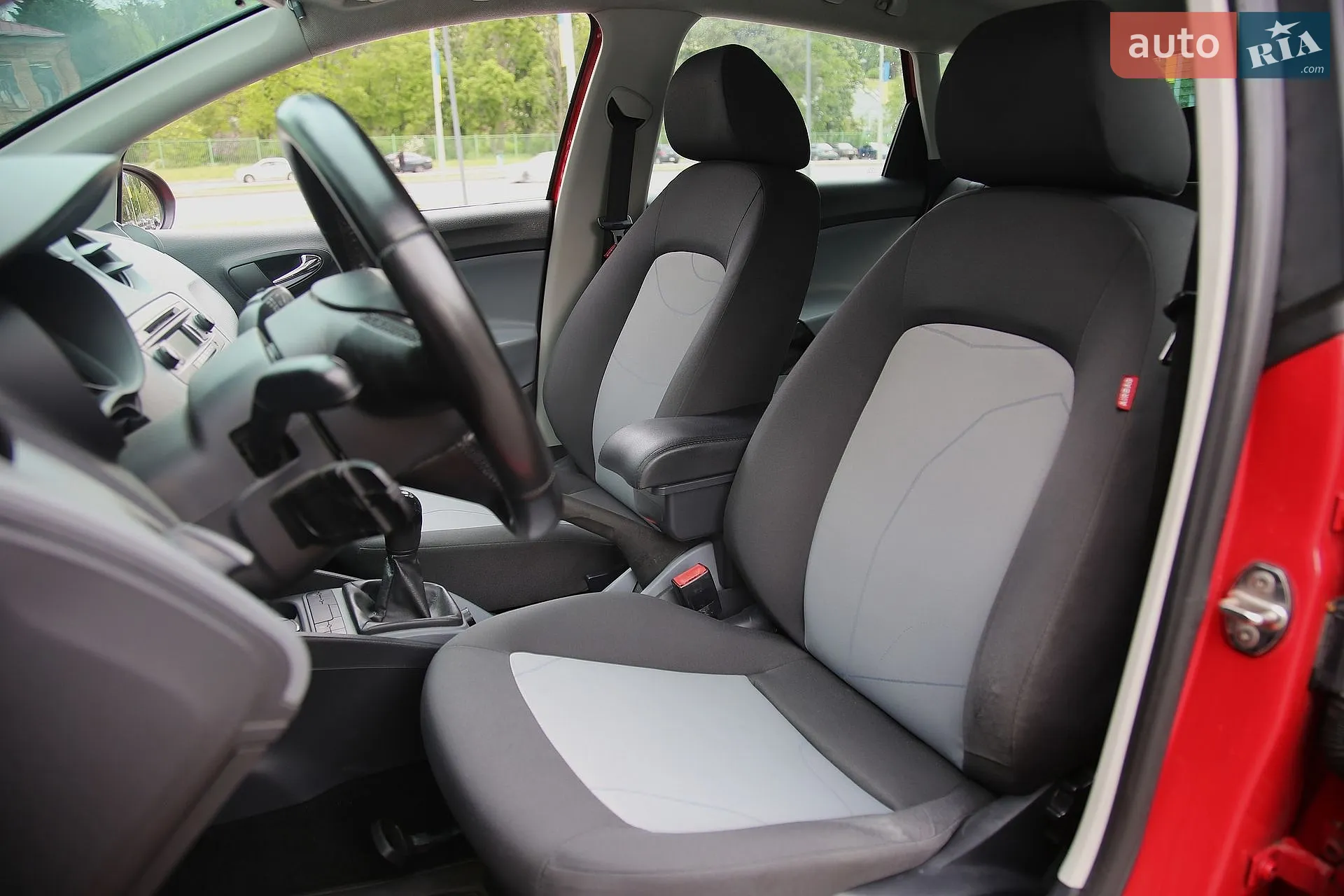 2014 SEAT Ibiza - мініатюра 7