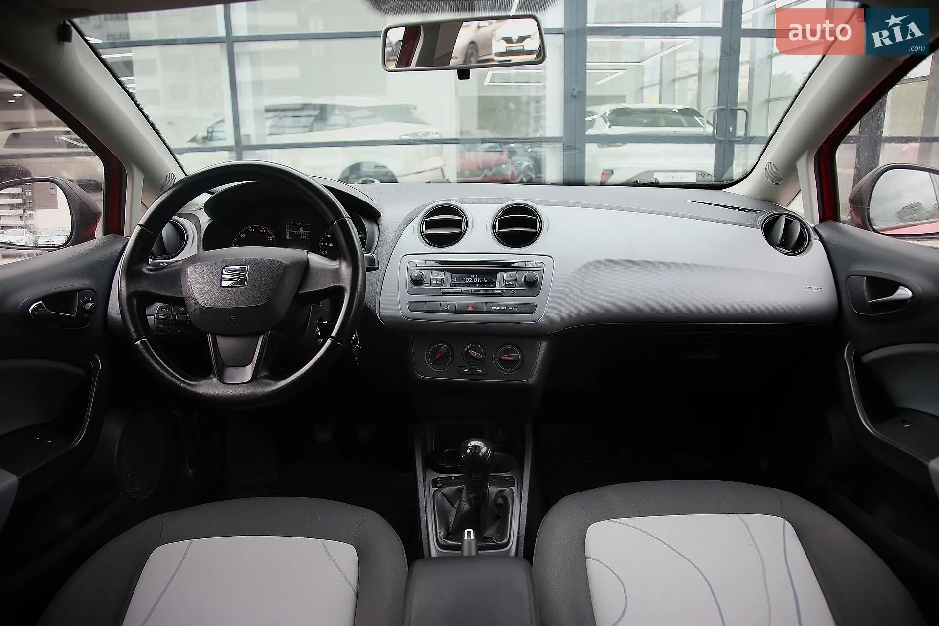 2014 SEAT Ibiza - мініатюра 12