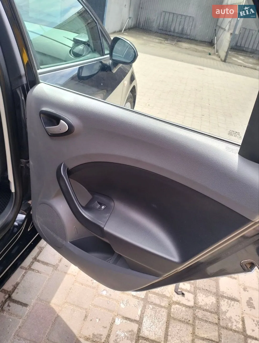 2011 SEAT Ibiza - мініатюра 15