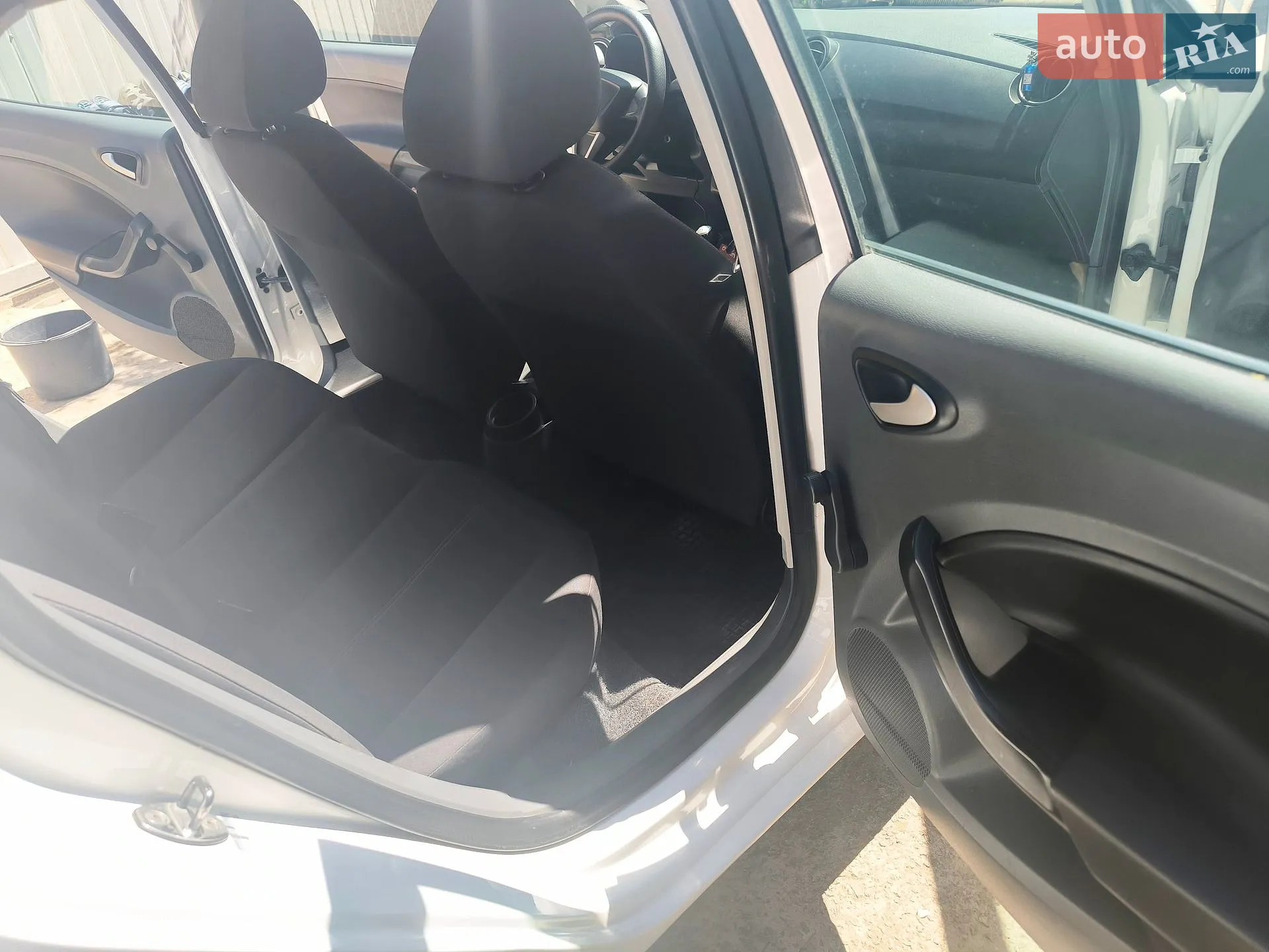 2012 SEAT Ibiza - мініатюра 19