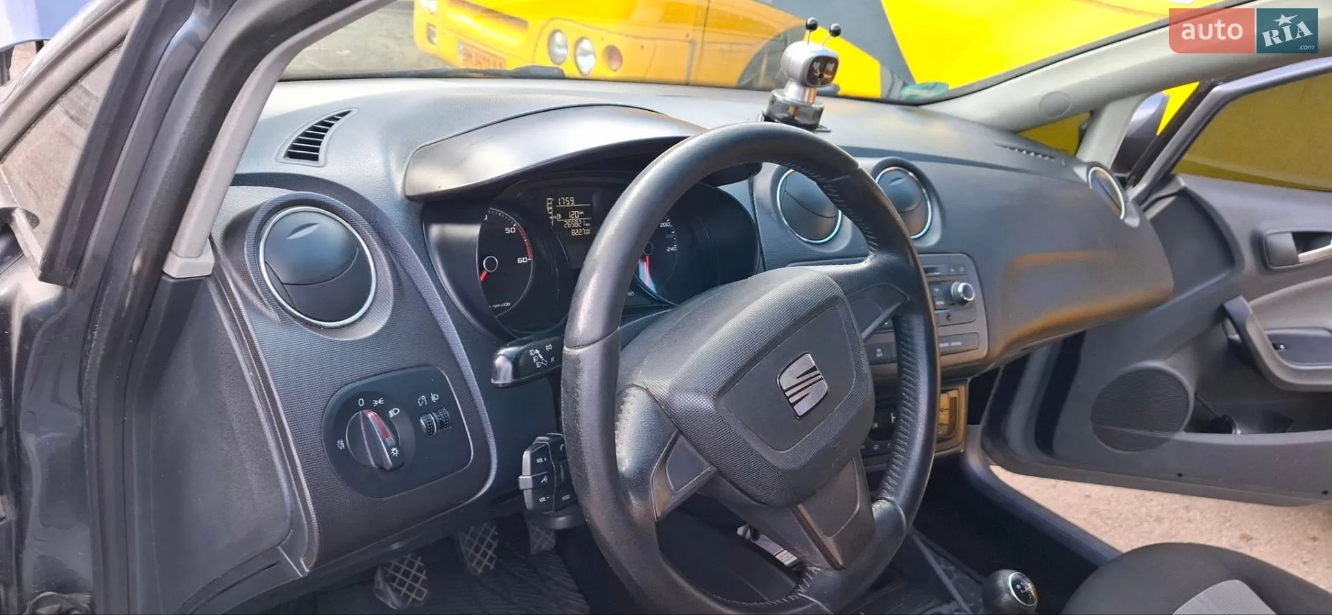 2013 SEAT Ibiza - мініатюра 5