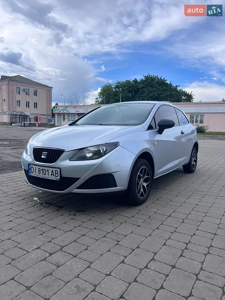 2010 SEAT Ibiza - мініатюра 16