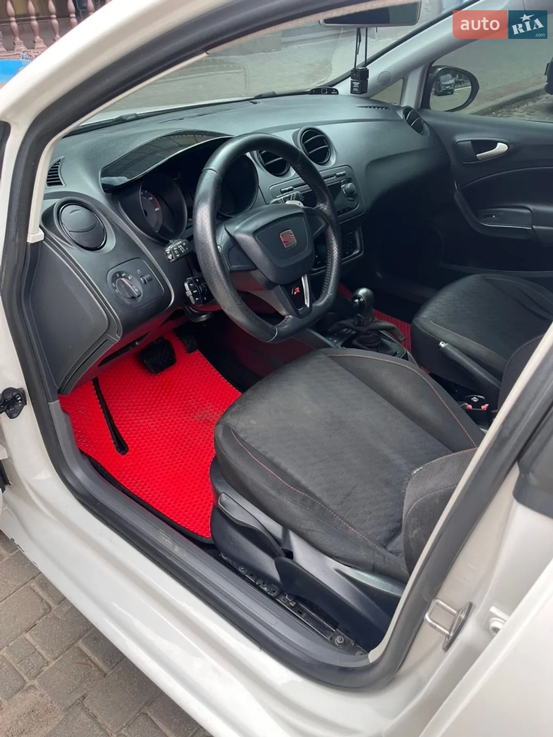 2010 SEAT Ibiza - мініатюра 9