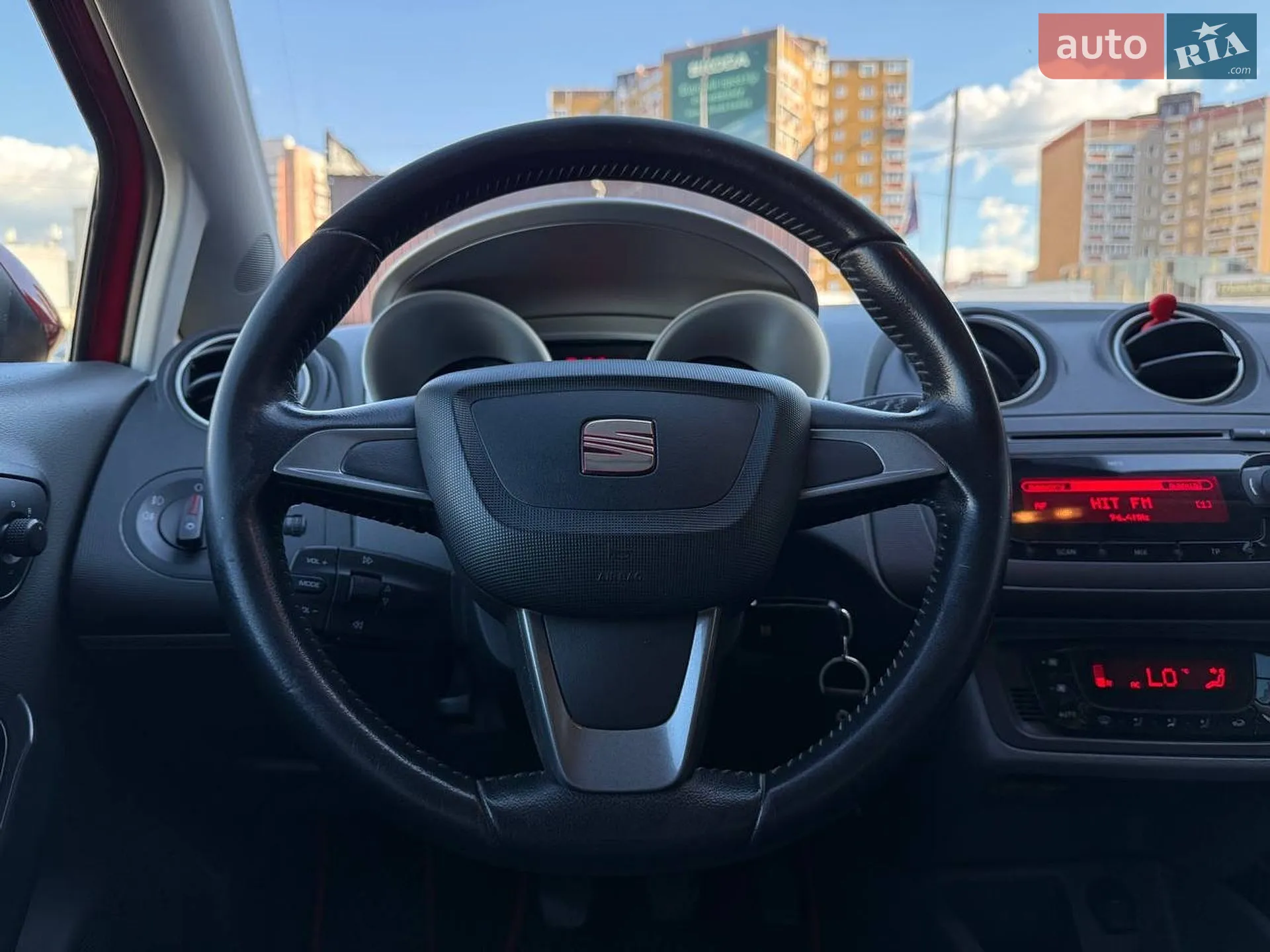 2011 SEAT Ibiza - мініатюра 15