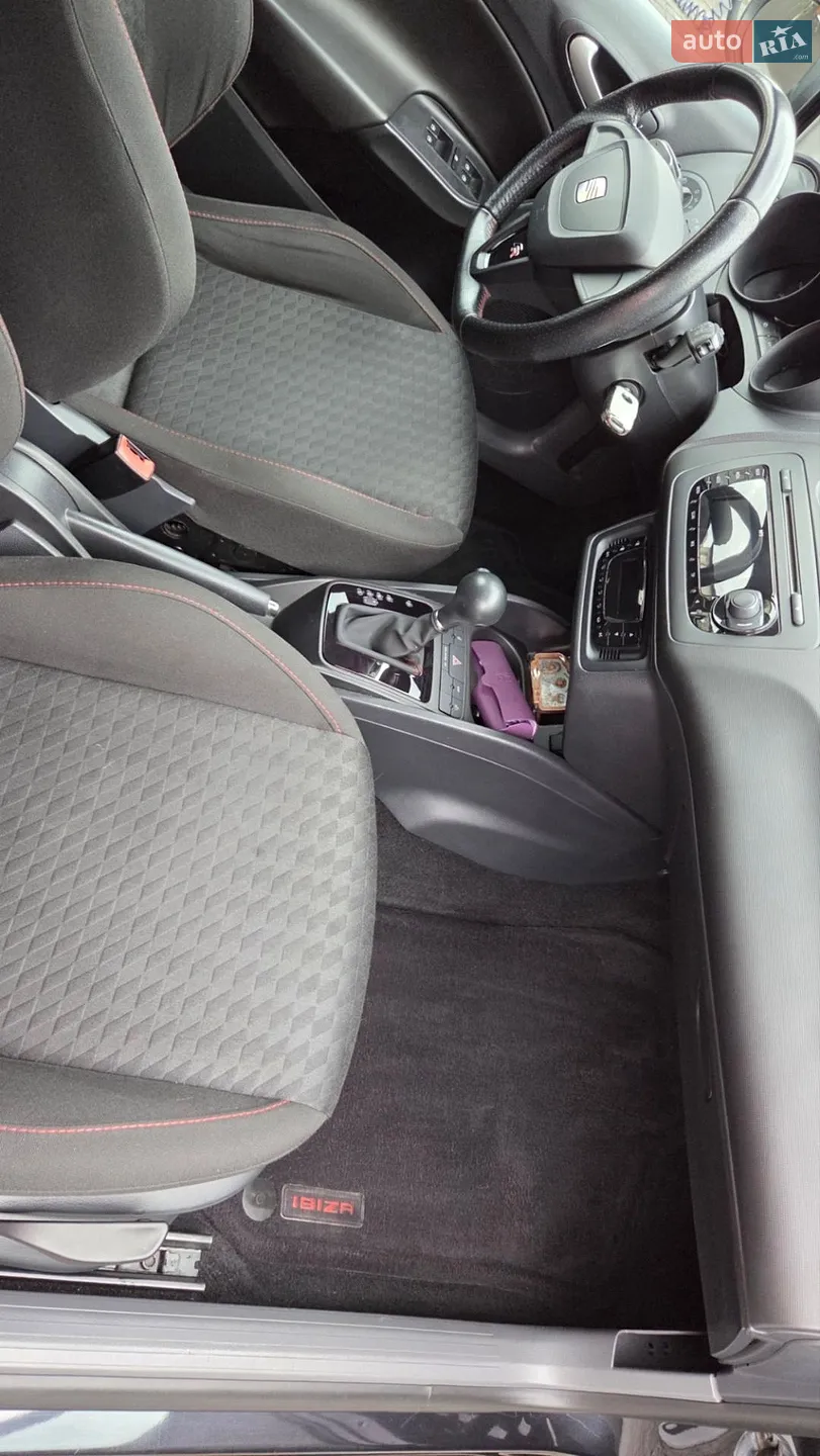 2010 SEAT Ibiza - мініатюра 13