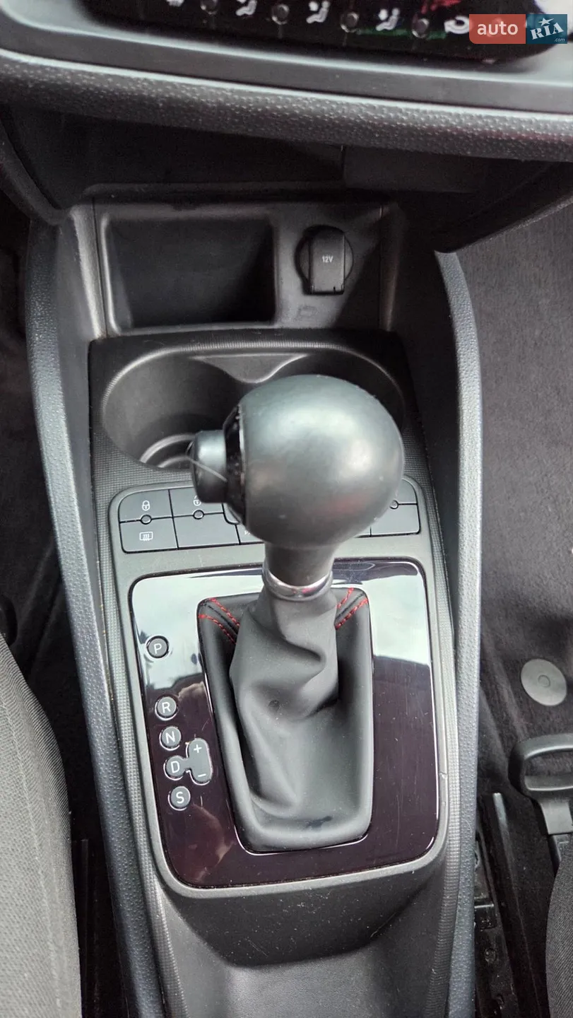 2010 SEAT Ibiza - мініатюра 14