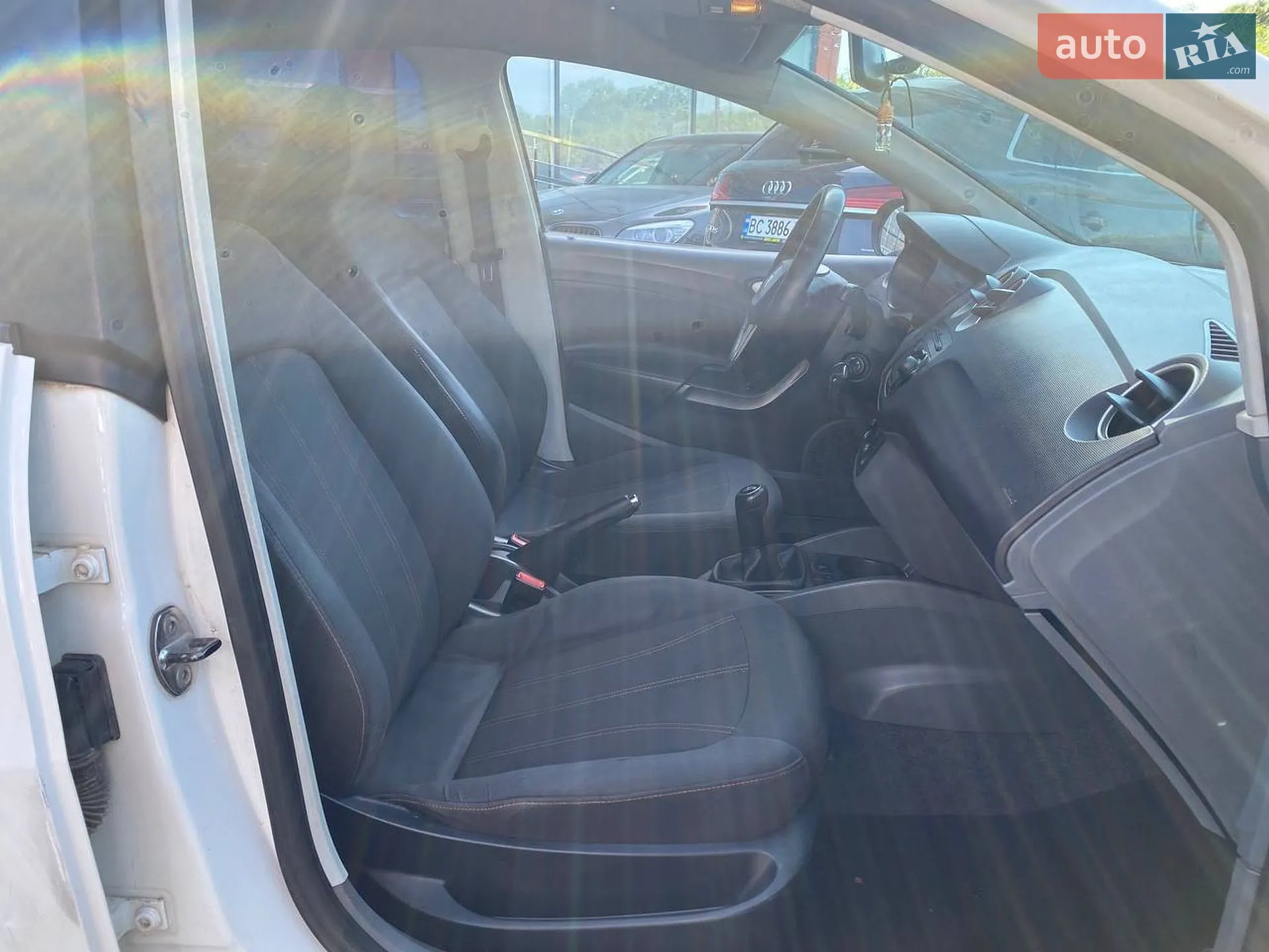 2011 SEAT Ibiza - мініатюра 16