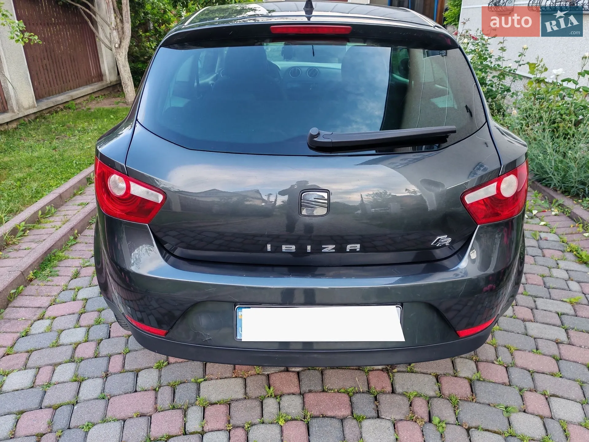 2010 SEAT Ibiza - мініатюра 3