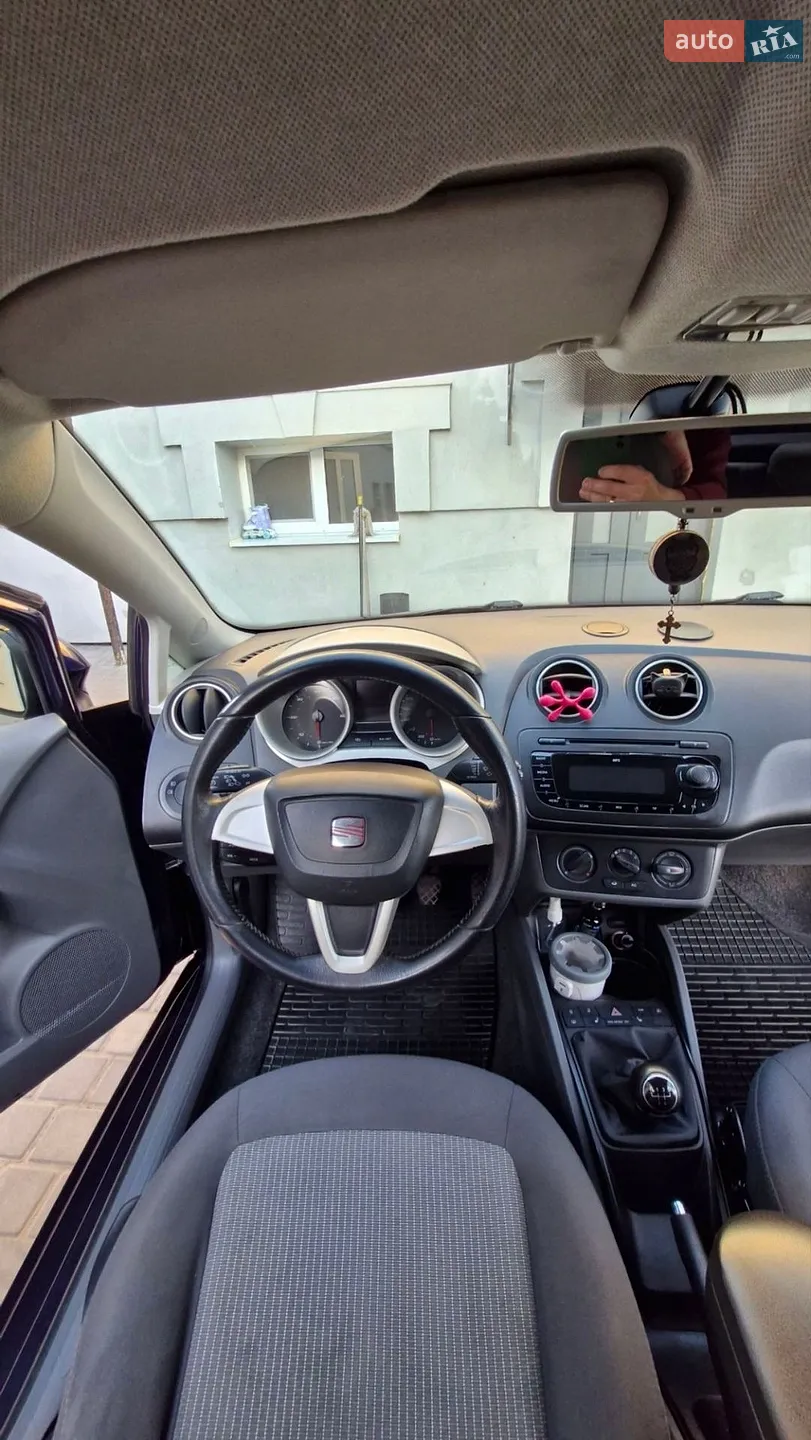 2010 SEAT Ibiza - мініатюра 16