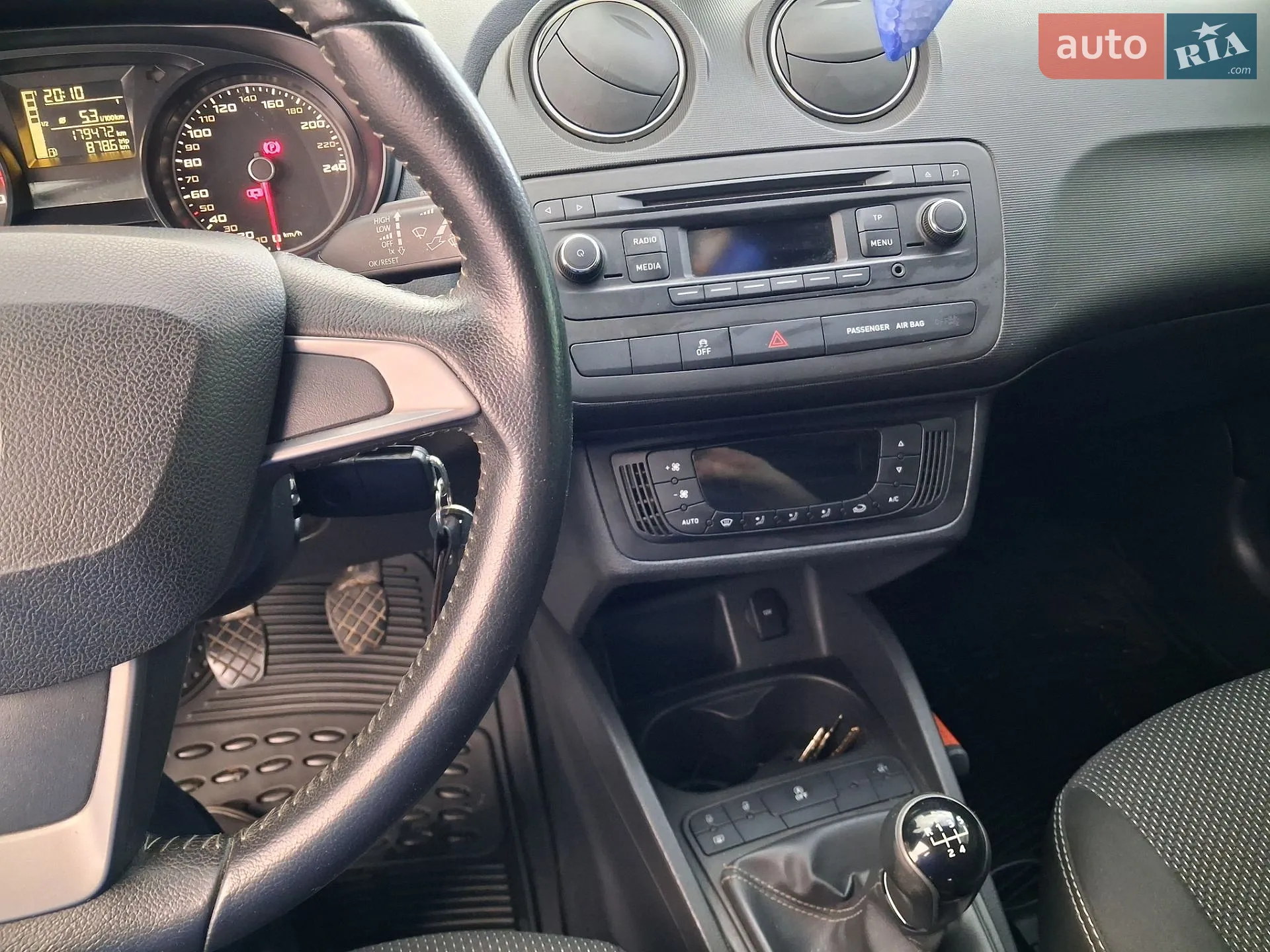 2014 SEAT Ibiza - мініатюра 16