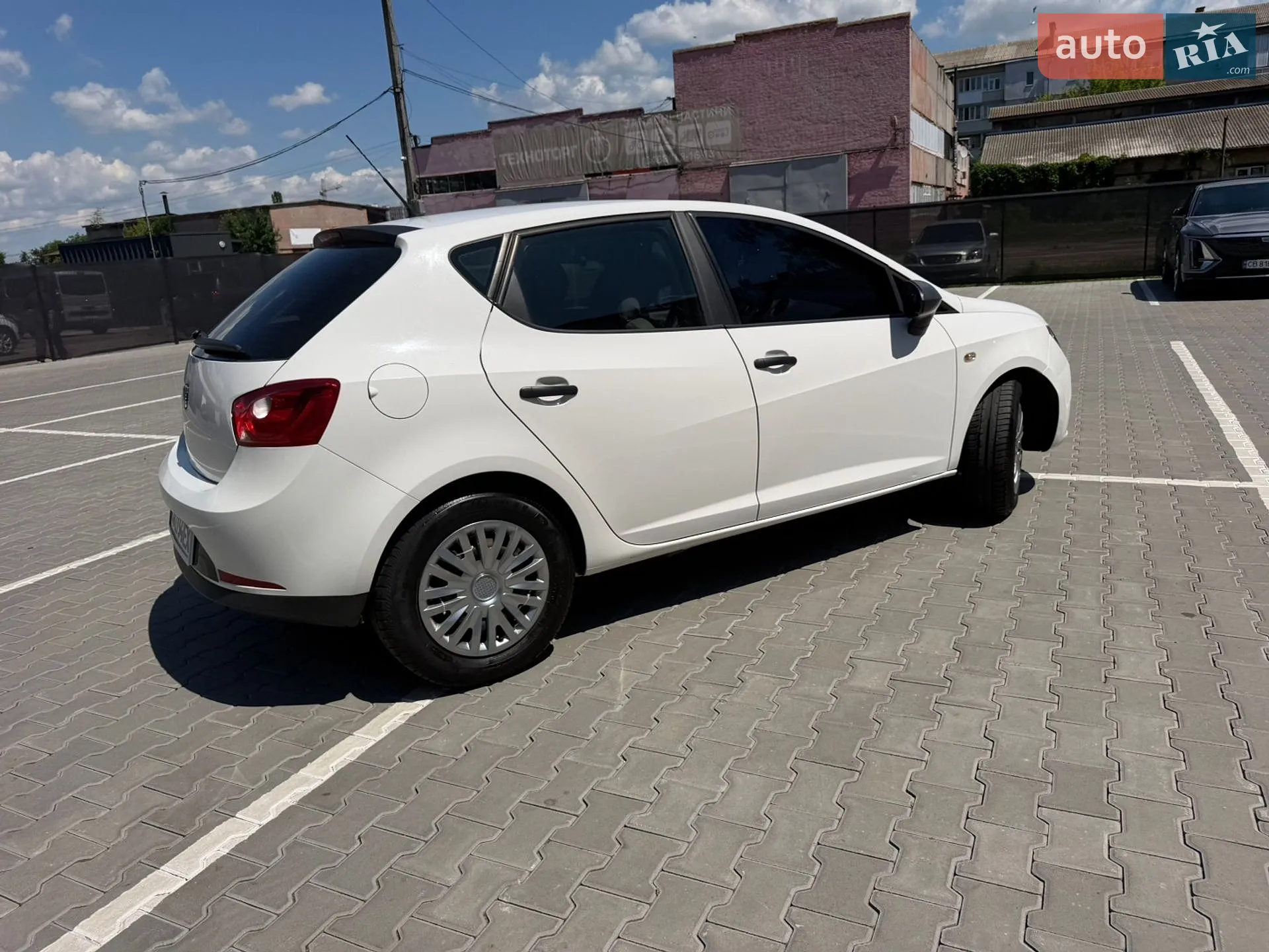 2011 SEAT Ibiza - мініатюра 11