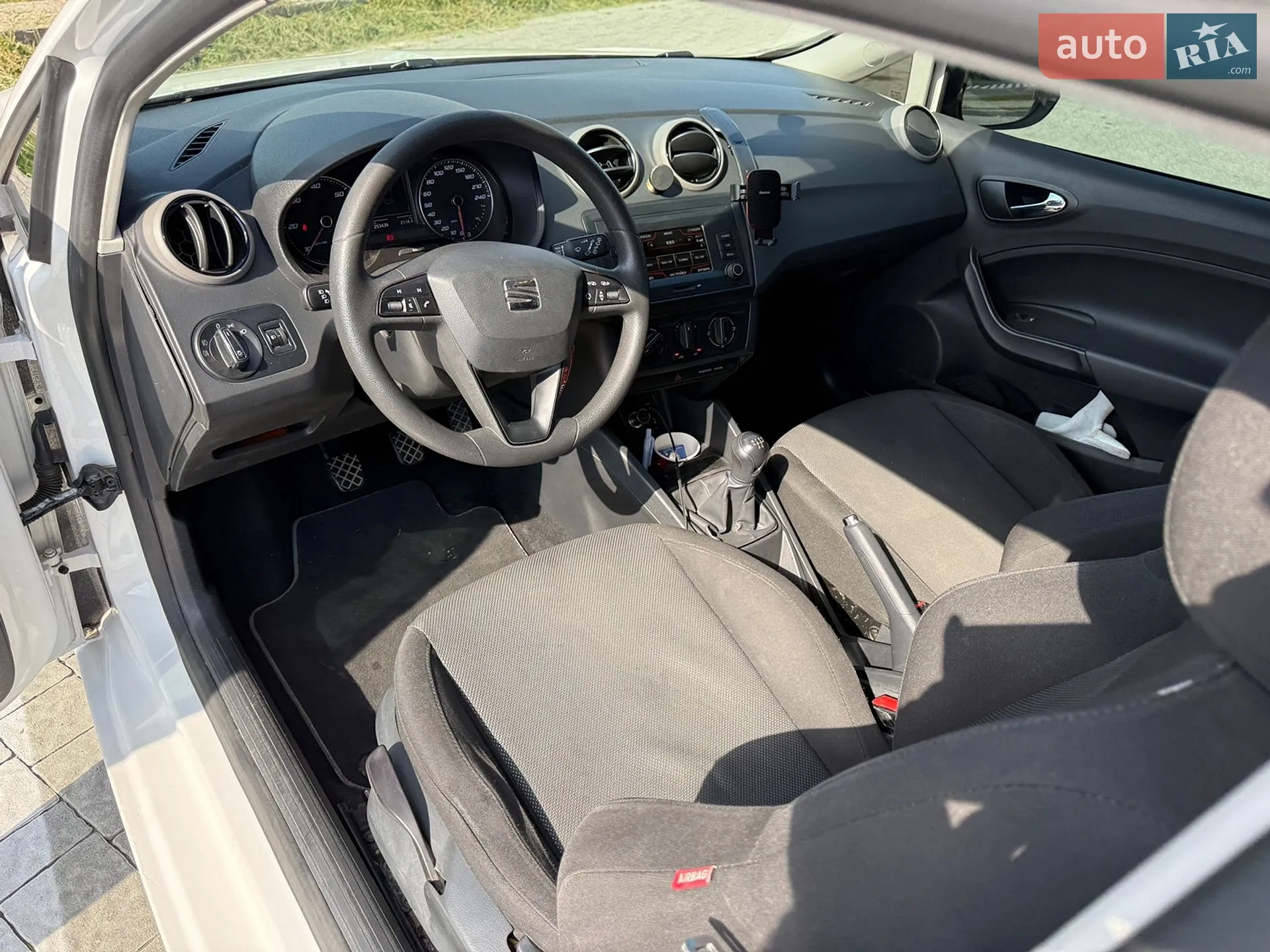 2015 SEAT Ibiza - мініатюра 12