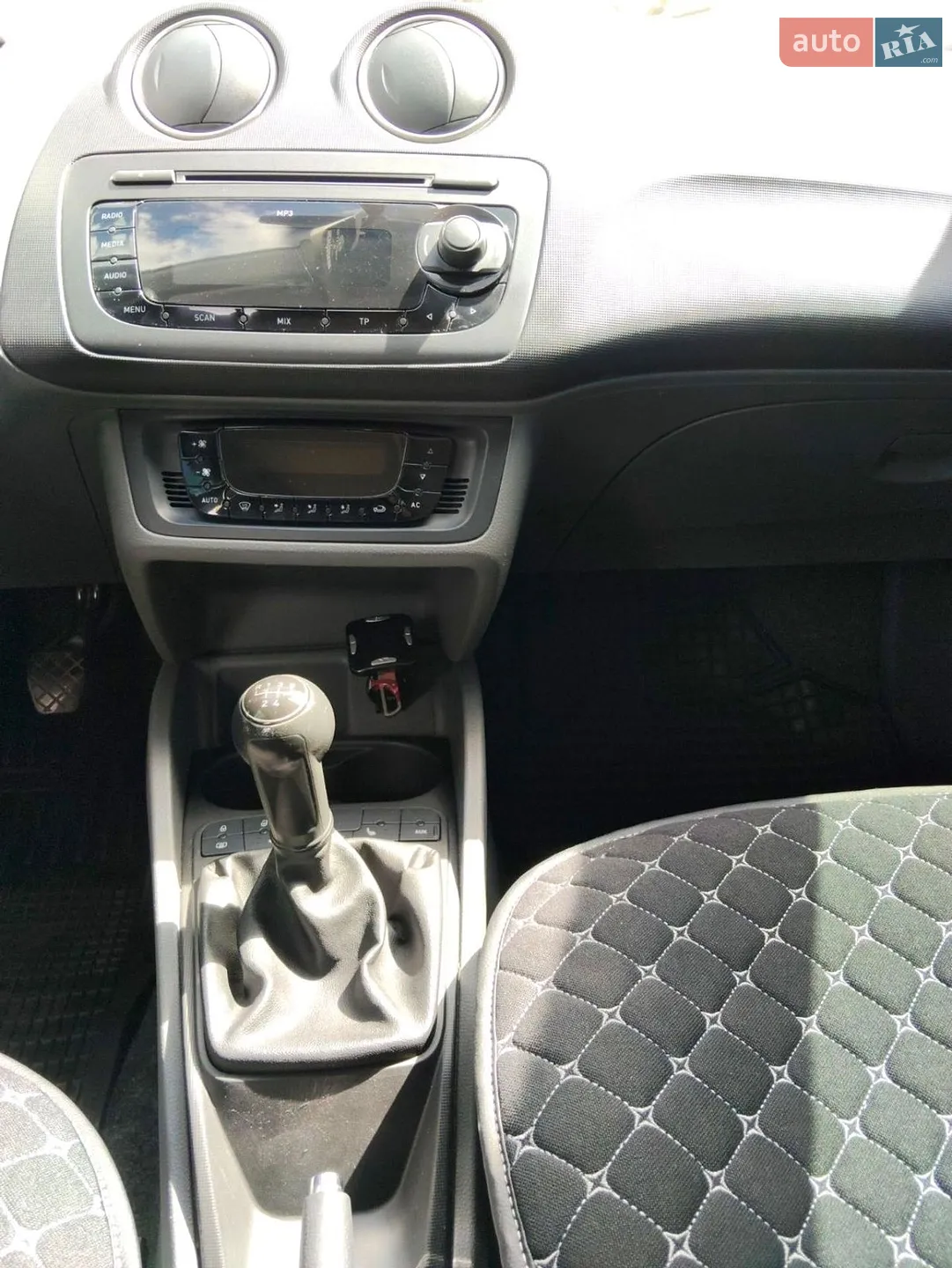 2012 SEAT Ibiza - мініатюра 17