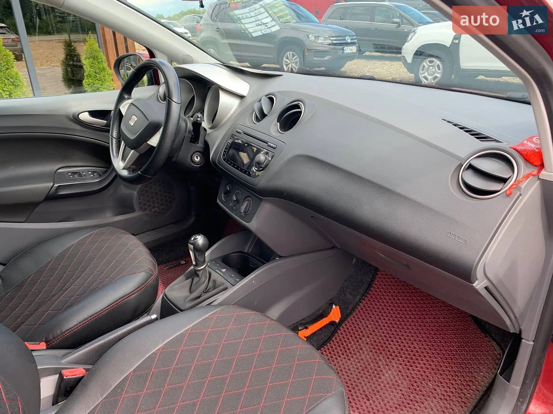 2011 SEAT Ibiza - мініатюра 12